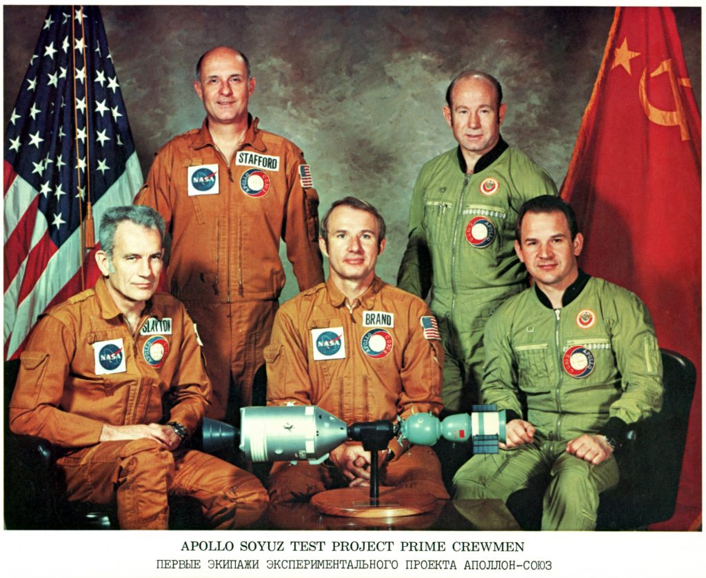 La misión Apollo-Soyuz firmó el final de la guerra fría - NASM